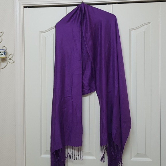 Pashmina - Picture 1 of 2